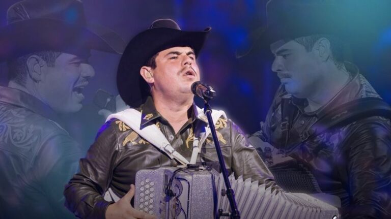 Alfredo Olivas Reaparece