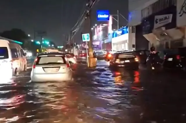lluvia_inunda_puebla-bulevar-norrte-amalucan-capu