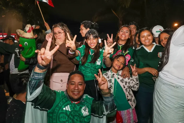 México hace vibrar al país con un triunfo que lo mantiene vivo en el Mundial