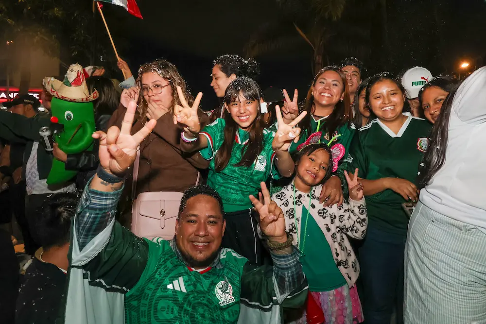 México hace vibrar al país con un triunfo que lo mantiene vivo en el Mundial