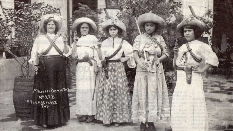 Mujeres revolucionarias