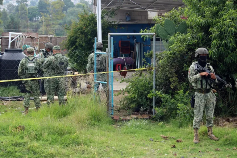 Hallan a hombre sin vida tras presunto asalto en San Jerónimo Caleras