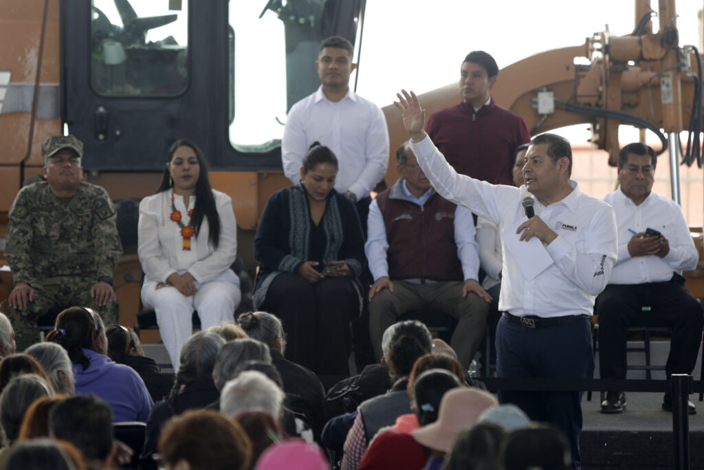Combatir marginación en servicios públicos, objetivo de obra comunitaria: Alejandro Armenta