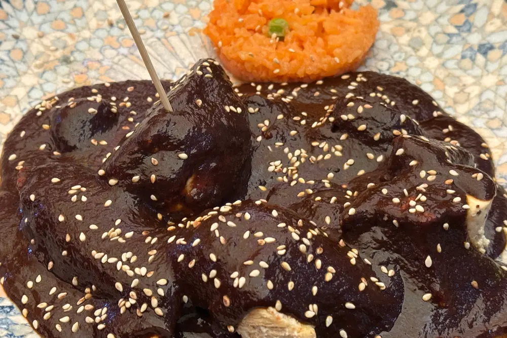 Día Nacional del Mole Poblano: ¿qué tiene este platillo que conquista hasta el extranjero?