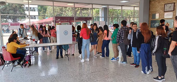 Instituciones de nivel medio superior y superior participan en el Simulacro Electoral Universitario 2024