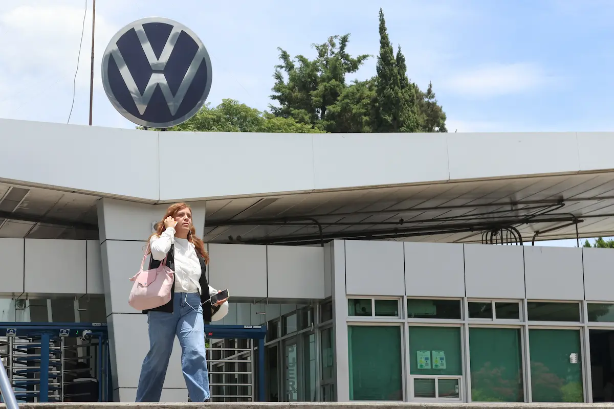Volkswagen Puebla recortará 1,200 empleos por producción